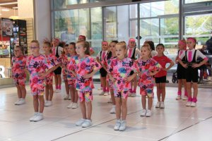 Aerobic-team-show-Fit-studio-venuse-21