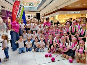 Aerobic-team-show-Fit-studio-venuse-3
