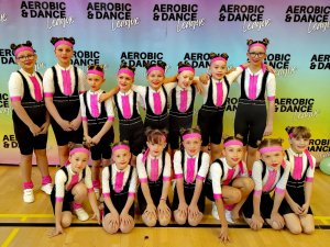 Aerobic-team-show-fit-studio-venuse-16