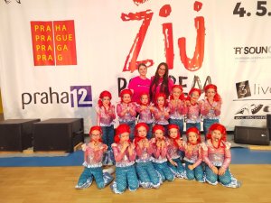 Aerobic-team-show-fit-studio-venuse-13