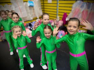 Aerobic-team-show-Fit-studio-Venuse-8