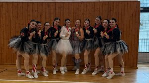 Aeorobic-team-show-Fit-studio-Venuse-3